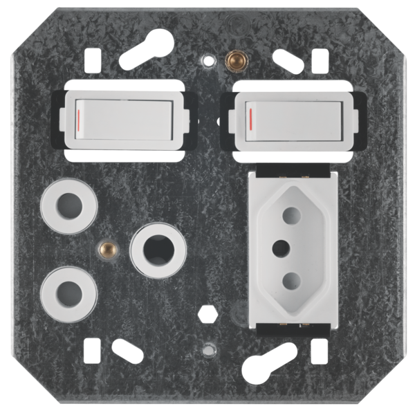 CRABTREE CLASSIC 16A COMBO SOCKET + YOKE 4X4